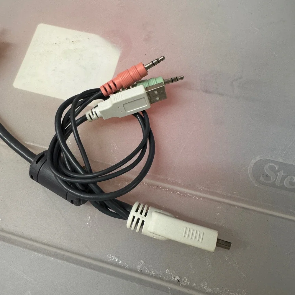 TRENDnet TK-215i 2-Port USB KVM Switch with Audio and Remote Switch White